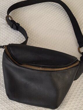 Universal Thread Goods Co., Hip Pack, Crossbody Bag